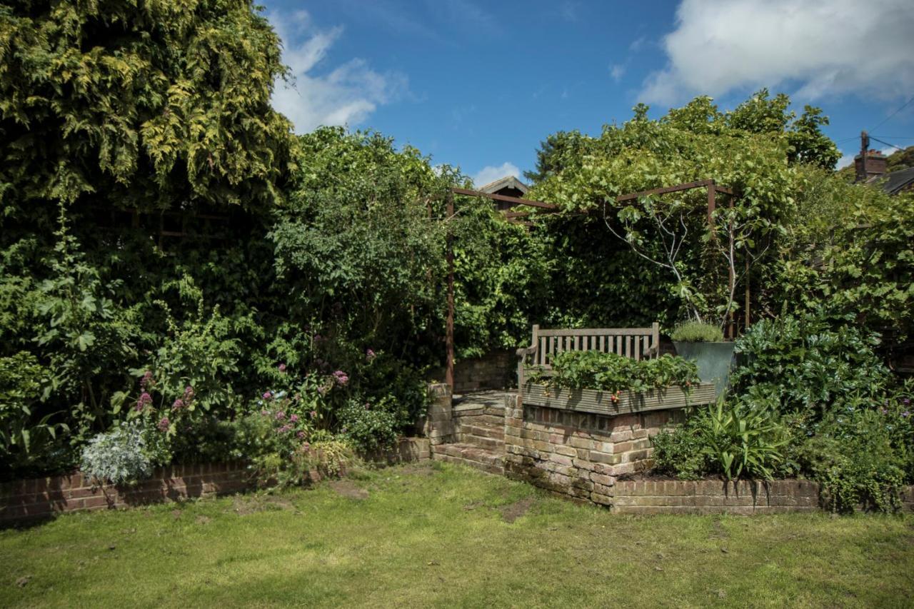 The Old Manse B&B Bures Exteriér fotografie